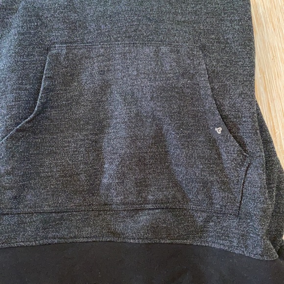 Pact organic hoodie size small - Picture 9 of 10